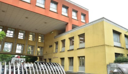 世田谷区中町4丁目RC造中古戸建 小学校