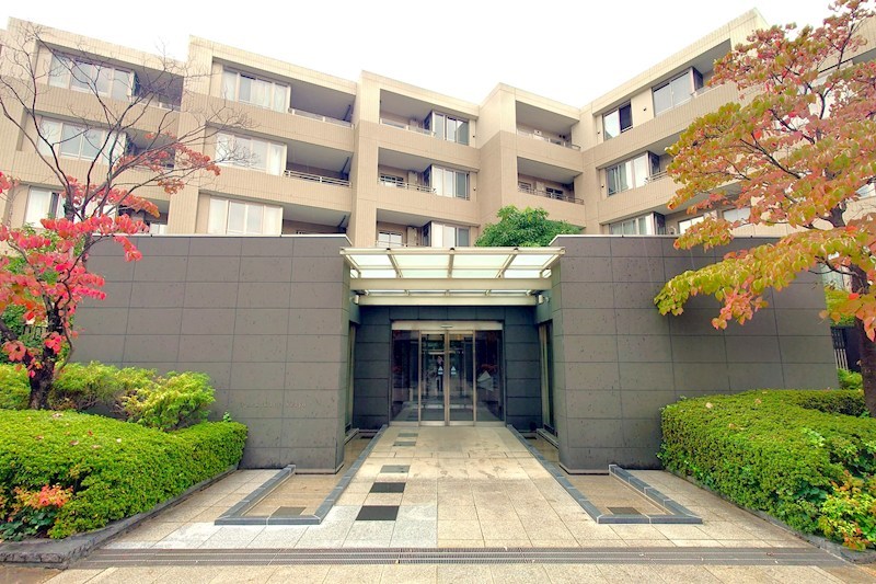 パークシティ成城　Ｅ棟 共用部写真（エントランス）