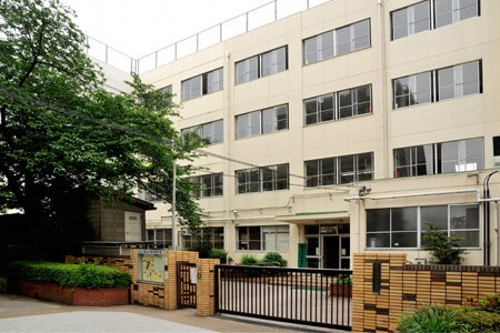 中野区東中野２丁目　中古戸建　限定1棟 小学校