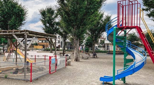 ライオンズステーションプラザ千歳烏山 公園
