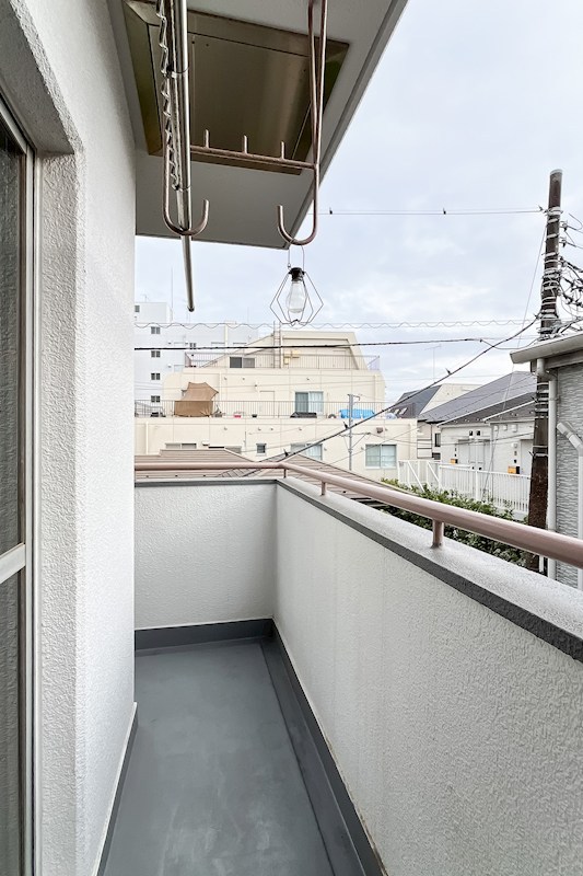 レック八幡山マンション 現地写真（バルコニー）
