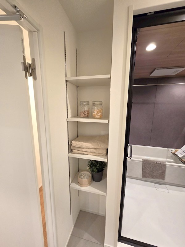 クレッセント目黒青葉台 内観写真（洗面台・洗面所）
