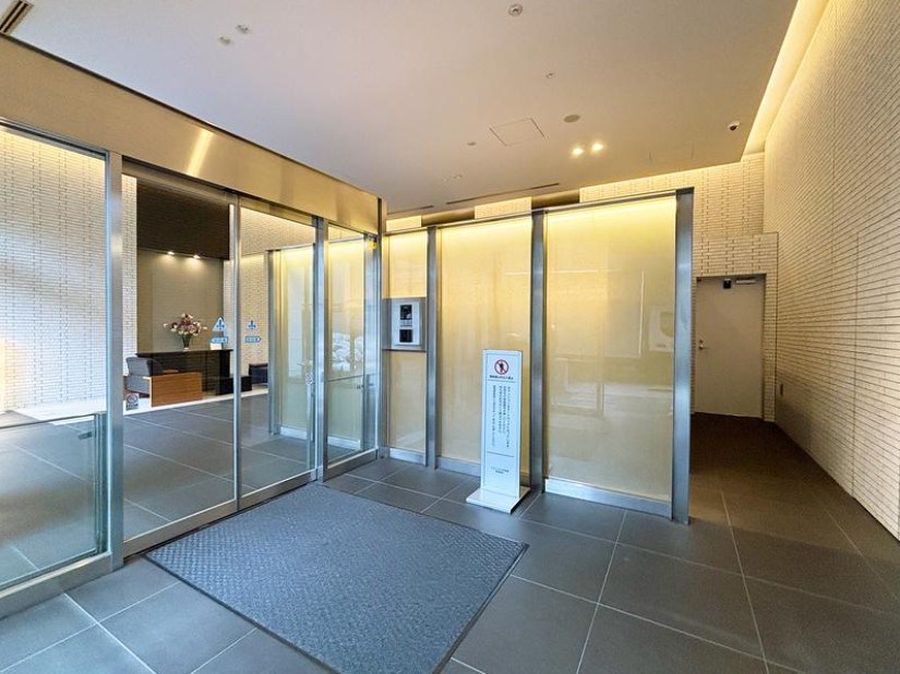 シティハウス広尾南 共用部写真（エントランス）