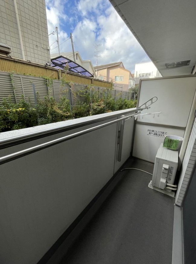 アルファステイツ世田谷一丁目 現地写真（バルコニー）