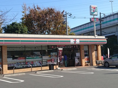 ジェイパーク川崎コンフィール コンビニ