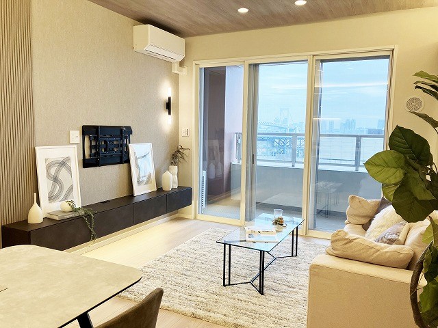 芝浦アイランドケープタワー 内観写真（リビング）