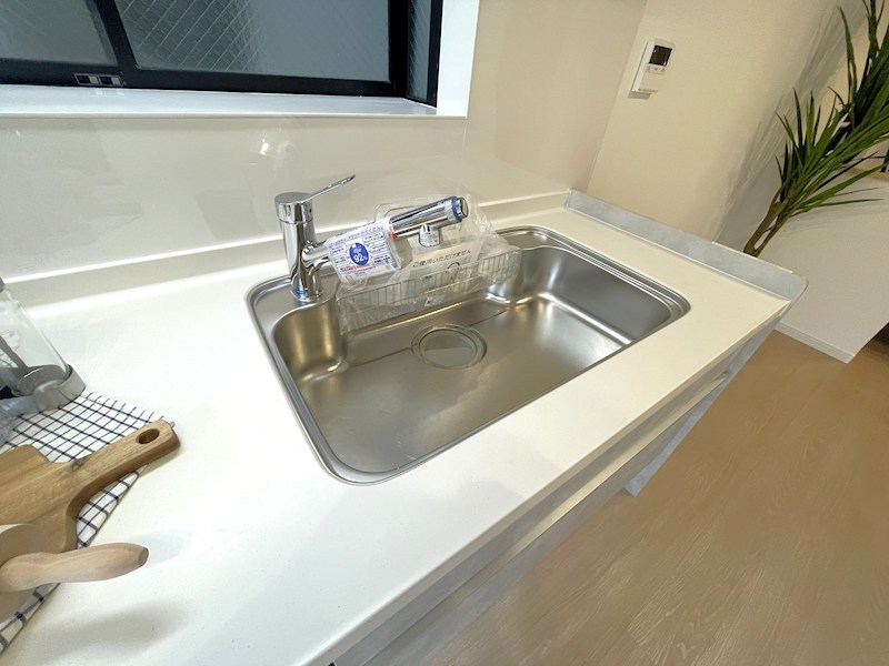 台東区東上野５丁目　中古戸建　限定1棟 内観写真（キッチン）