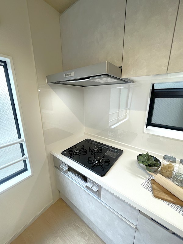 台東区東上野５丁目　中古戸建　限定1棟 内観写真（キッチン）