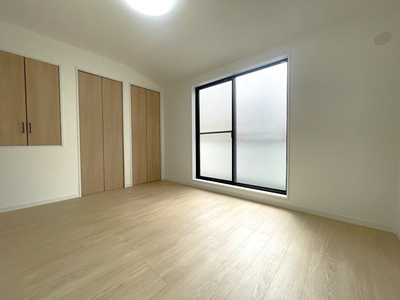 台東区東上野５丁目　中古戸建　限定1棟 内観写真（リビング以外の居室）