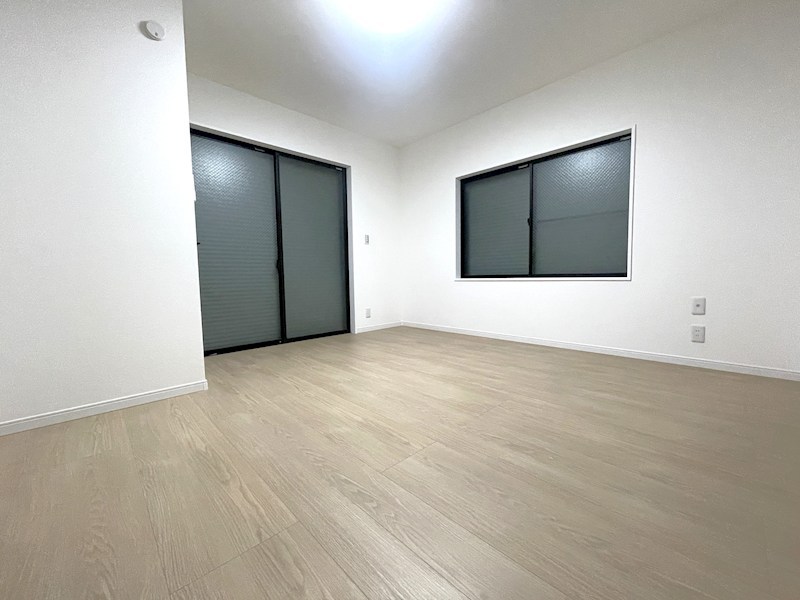 台東区東上野５丁目　中古戸建　限定1棟 内観写真（子供部屋）