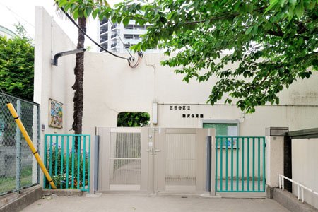 ヴィルブーブタワー駒沢 幼稚園