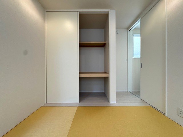 目黒区平町２丁目　中古戸建　限定1棟 内観写真（リビング以外の居室）