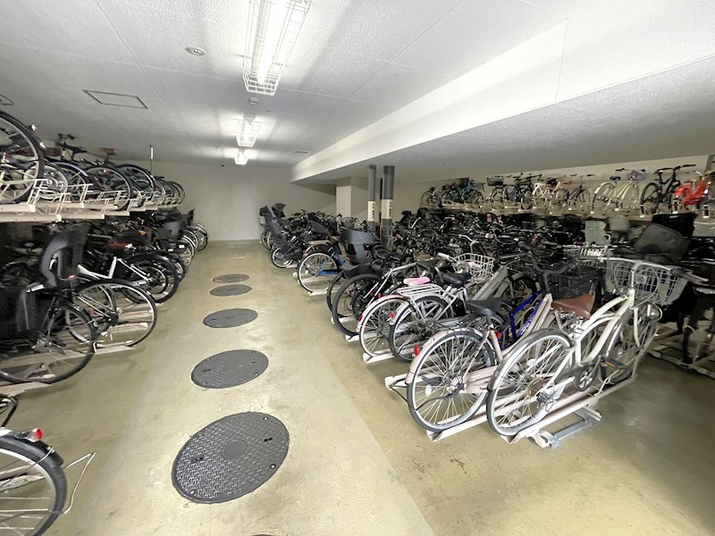 グランスイート不動前シティテラス 共用部写真（駐車場）