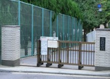 ナイスヒルズコート三ッ沢片倉 中学校