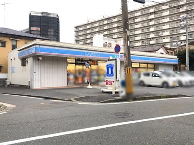ヨコハマオールパークス　第四街区Ｌ棟（ザ・フォレスト） コンビニ