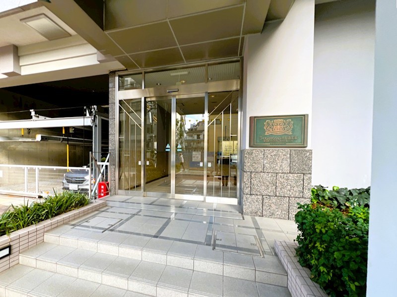 ライオンズマンション渋谷道玄坂 共用部写真（エントランス）