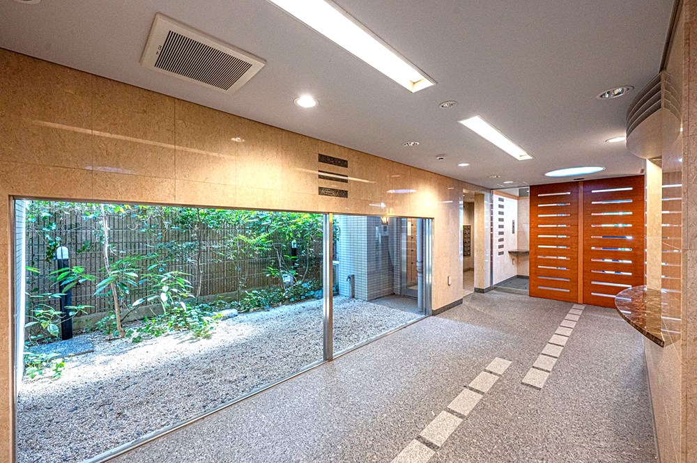 クレッセント渋谷神泉 共用部写真（エントランス）