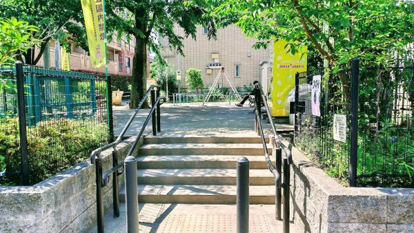 渋谷区恵比寿３丁目　中古戸建　限定1棟 公園