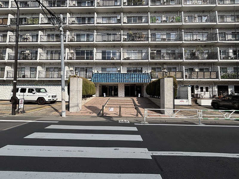 秀和代官山レジデンス 共用部写真（エントランス）