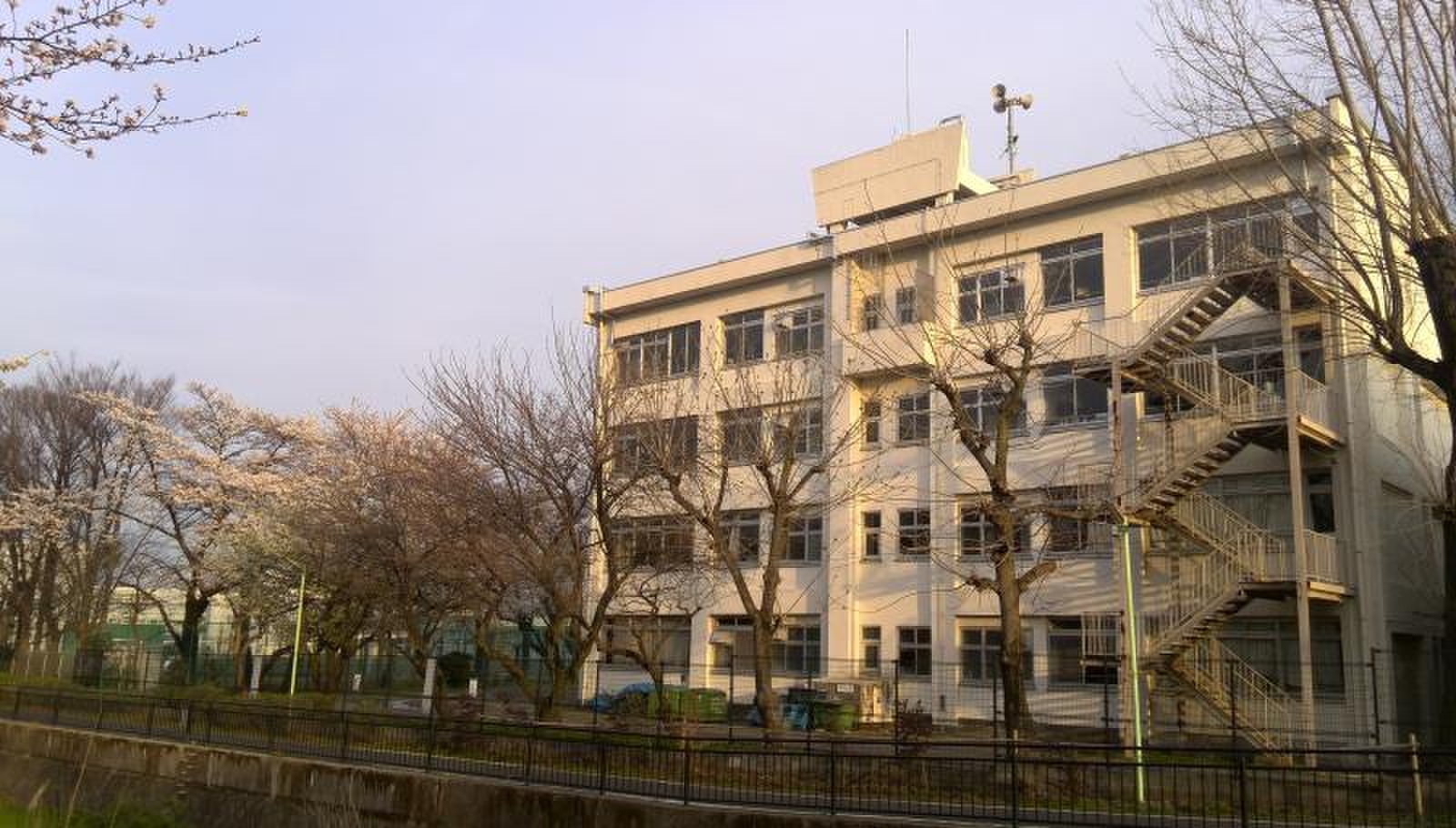 東久留米市小山4丁目　中古戸建 中学校