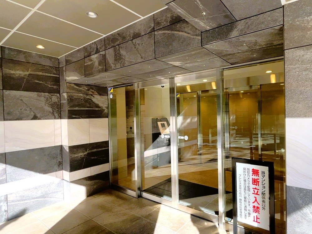 プレシス文京小石川　静穏の杜 共用部写真（エントランス）