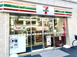 ルネサンス横浜阪東橋 コンビニ