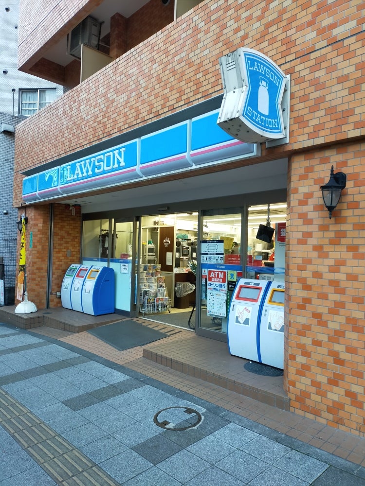 三田シャスターマンション コンビニ