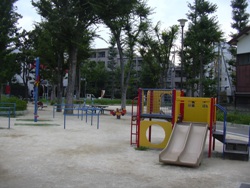 井草サマリヤマンション 公園