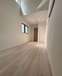 台東区西浅草１丁目　中古戸建　限定1棟 内観写真（リビング以外の居室）