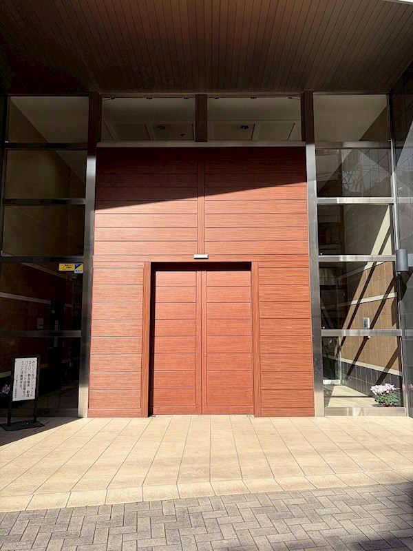 リシェ横浜山下公園 共用部写真（エントランス）