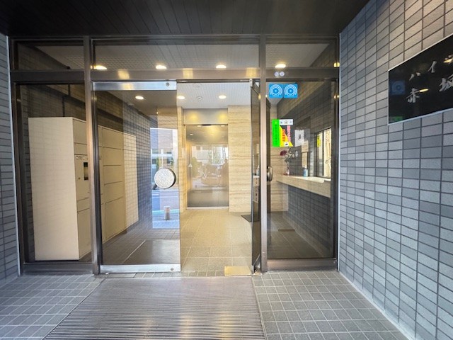 ハイツ赤坂 共用部写真（エントランス）