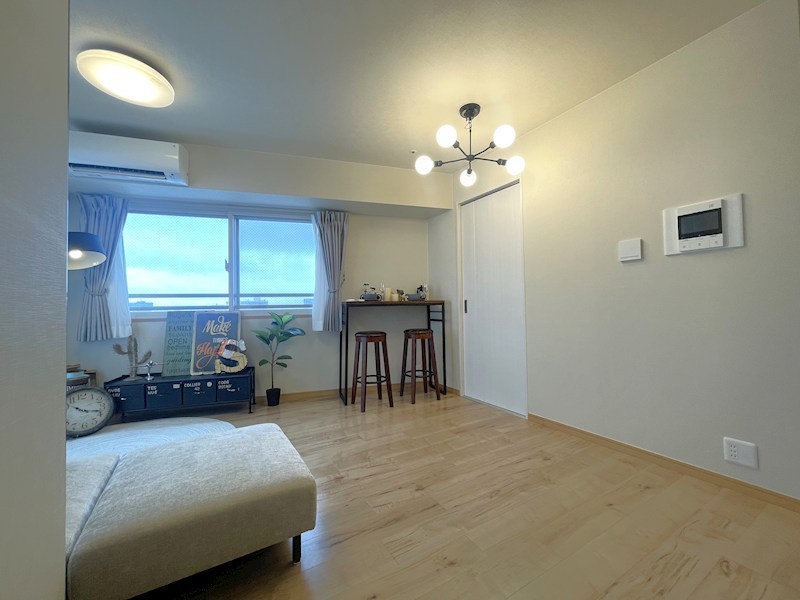 プラティーク三軒茶屋 内観写真（リビング）