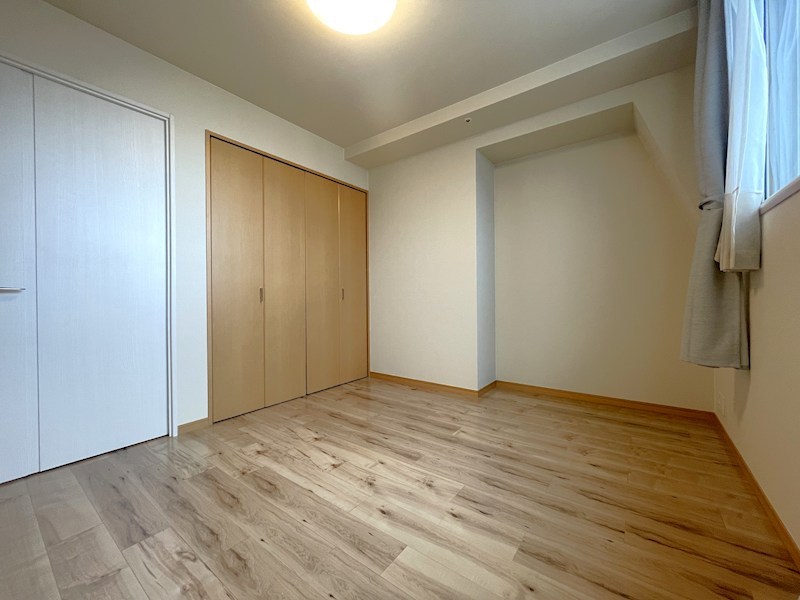 プラティーク三軒茶屋 内観写真（寝室）
