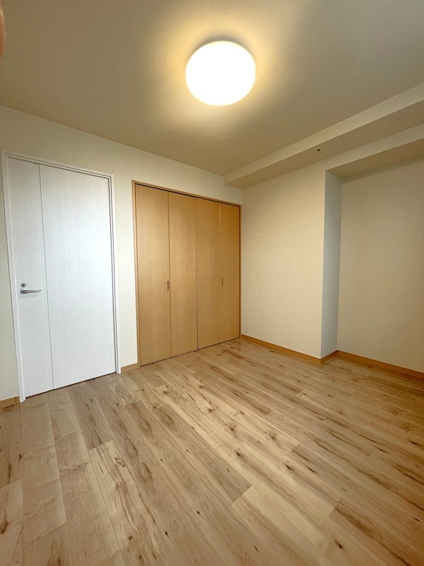 プラティーク三軒茶屋 内観写真（寝室）