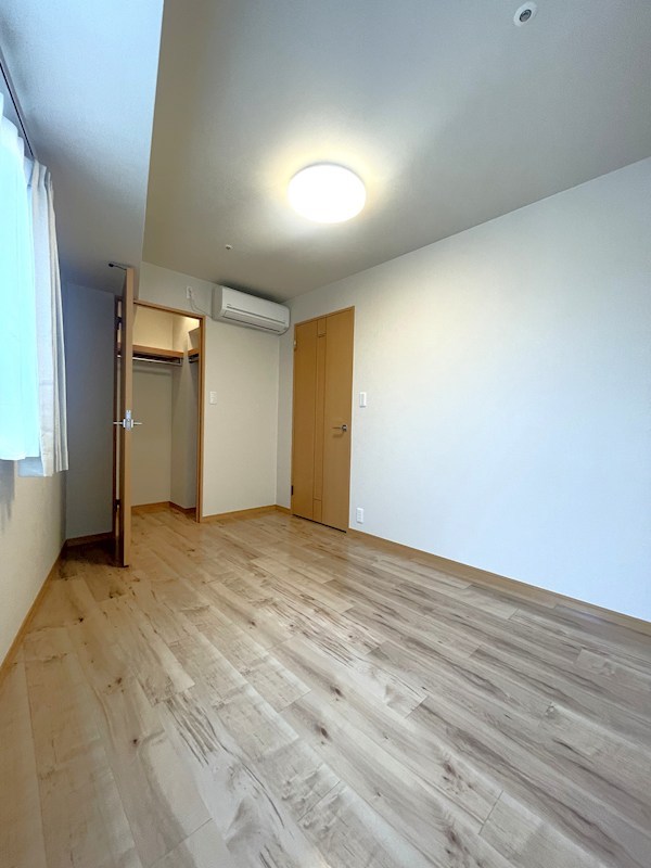 プラティーク三軒茶屋 内観写真（子供部屋）