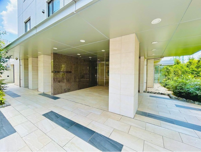 エクセレントシティ日吉本町ガーデン 共用部写真（エントランス）