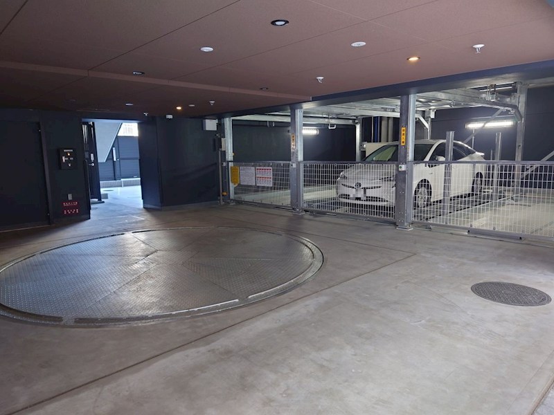 デュオステージ横濱桜木町 共用部写真（駐車場）