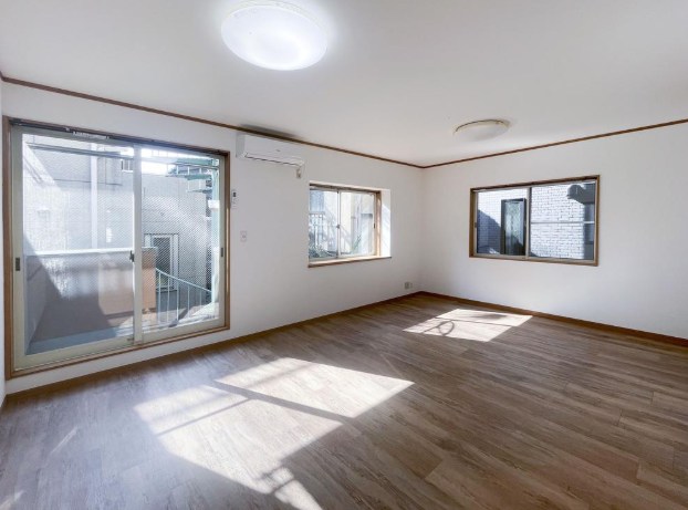品川区荏原６丁目　中古戸建　限定1棟 内観写真（リビング）