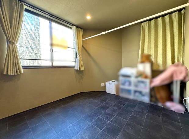 文京区本駒込４丁目　中古戸建　限定1棟 内観写真（リビング以外の居室）