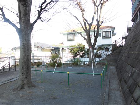 パーク・ハイム日吉本町 公園