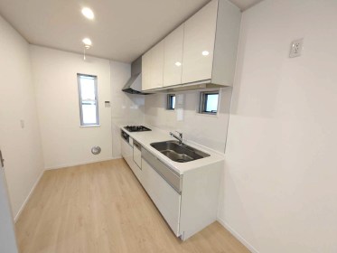 世田谷区深沢５丁目　中古戸建　限定1棟 内観写真（キッチン）