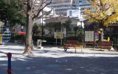 四谷ガーデニア 公園