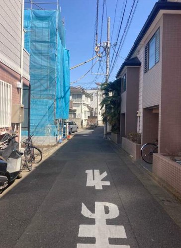 豊島区千早４丁目　新築戸建　1号棟 現地写真（前面道路含む現地写真）