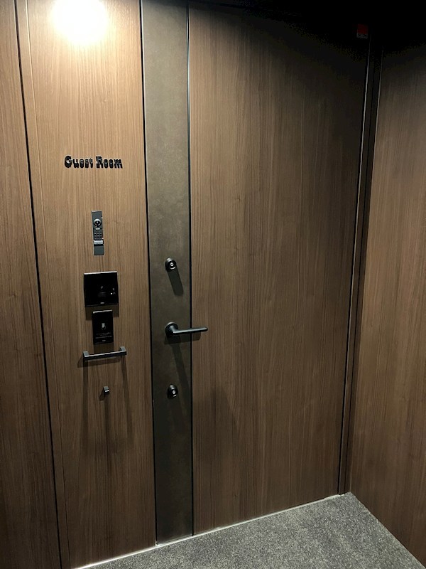 プラウドタワー渋谷 現地写真（玄関）
