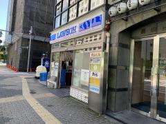 ベイクレストタワー コンビニ
