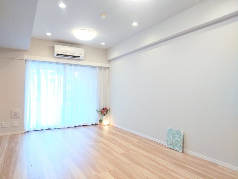 シーアイマンション根津弥生坂 内観写真（リビング）
