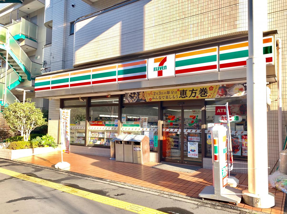 リバーフェイス コンビニ