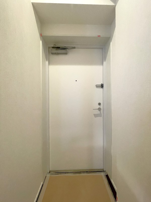 セブンスターマンション第二青葉台 現地写真（玄関）