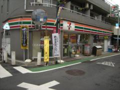クレッセント池尻大橋 コンビニ