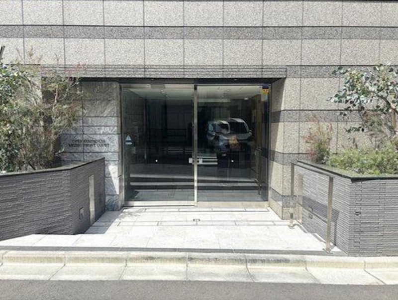 オープンレジデンシア目白フロントコート 共用部写真（エントランス）